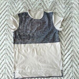 LULULEMON SNAPSHOT TEE BEAD ENVY WHITE MULTI SHORT SLEEVE EUC, sz 10